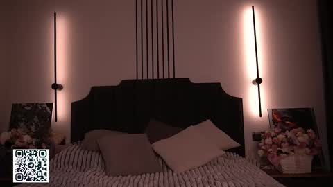 Sarah online show from November 14, 2025, 6:06 pm