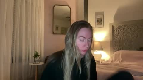 Sarah online show from June 10, 2026, 4:56 am