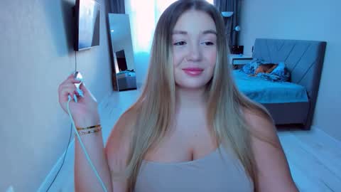 Sarah online show from February 23, 2026, 1:19 pm