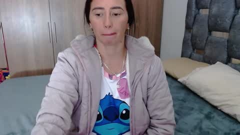 Lia online show from February 28, 2025, 3:37 pm