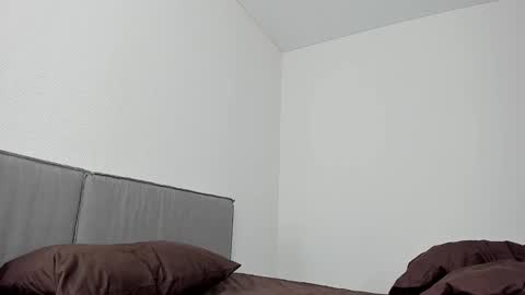 sarahphyllis online show from December 21, 2024, 2:09 am