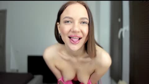 sarahphyllis online show from January 23, 2025, 9:18 pm