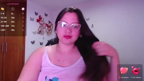 Snapshot of sarahros1 chatting on February 26, 2025, 1:53 am Sarah online show from February 26, 2025, 1:53 am