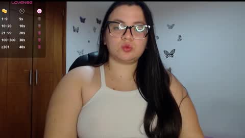 Snapshot of sarahros1 chatting on October 24, 2025, 4:42 am Sarah online show from October 24, 2025, 4:42 am