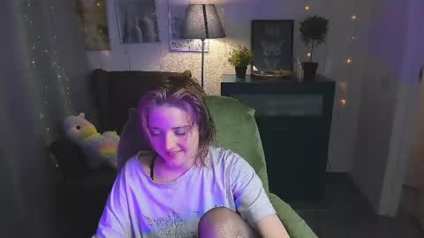 Sarah online show from May 6, 2026, 9:20 pm