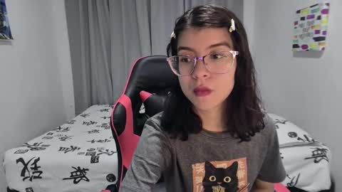 Sarah  online show from February 22, 2026, 4:05 pm