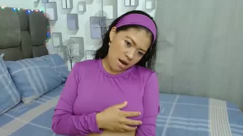 Snapshot of sarahsweetty chatting on December 22, 2025, 4:09 am Sarah online show from December 22, 2025, 4:09 am