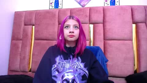 Snapshot of sarai_petite_ chatting on December 29, 2024, 9:28 am SARAI online show from December 29, 2024, 9:28 am