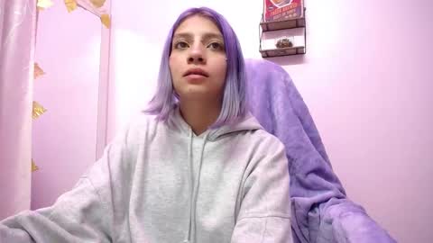 Snapshot of sarai_petite_ chatting on February 23, 2025, 5:56 am SARAI online show from February 23, 2025, 5:56 am
