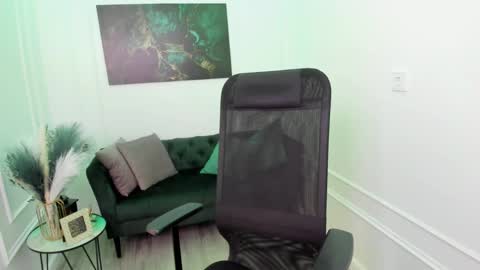 sarajeredi online show from April 8, 2026, 12:05 pm