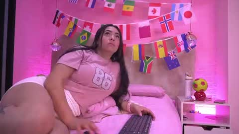 Snapshot of sarak_ chatting on July 6, 2026, 11:51 am Sara online show from July 6, 2026, 11:51 am