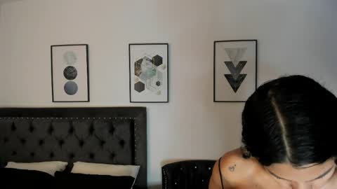 Snapshot of sarakush chatting on April 15, 2026, 12:23 pm Sara online show from April 15, 2026, 12:23 pm