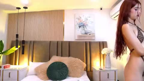 Sara Lugo  online show from February 14, 2026, 11:51 am