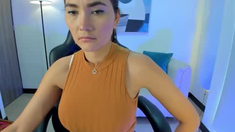 I am Sara  online show from December 15, 2025, 2:54 pm