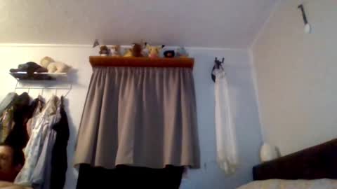 Snapshot of sarapatches chatting on October 15, 2025, 8:14 am sarapatches online show from October 15, 2025, 8:14 am