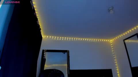 Snapshot of sarapiink chatting on April 16, 2026, 6:03 am Sara online show from April 16, 2026, 6:03 am