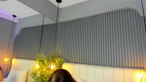 Sara   online show from December 21, 2025, 10:39 pm