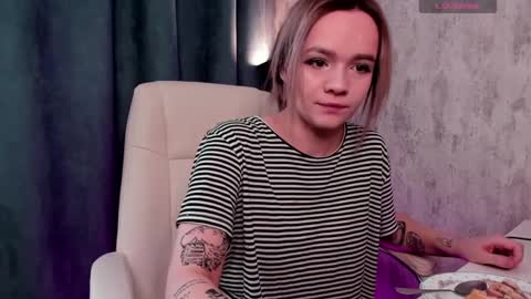 Snapshot of sararomoney chatting on January 6, 2025, 8:35 am Sara online show from January 6, 2025, 8:35 am