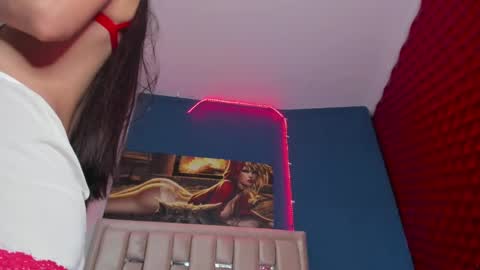 Snapshot of sararoy_ chatting on December 28, 2024, 12:13 pm  Sara  online show from December 28, 2024, 12:13 pm