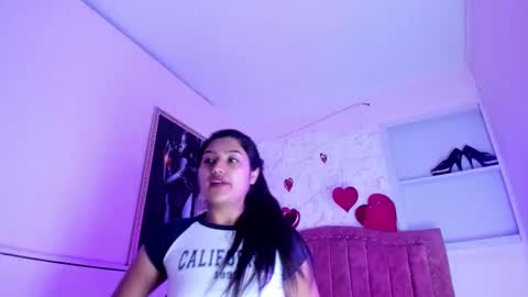 sarastonesx online show from September 13, 2025, 8:58 am