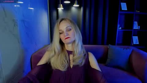 Sara online show from September 16, 2025, 1:34 pm