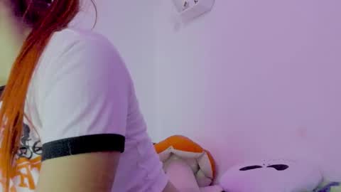 Saray  online show from November 5, 2025, 11:27 pm