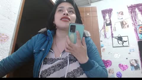 Sara Jimenez online show from January 8, 2025, 8:38 am