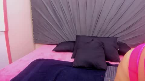 Saray online show from October 15, 2025, 2:17 pm