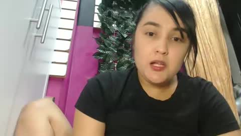 Snapshot of sarayx chatting on January 21, 2025, 8:54 pm mery online show from January 21, 2025, 8:54 pm