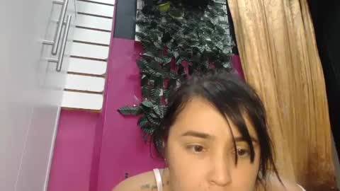 Snapshot of sarayx chatting on February 15, 2025, 12:04 am mery online show from February 15, 2025, 12:04 am