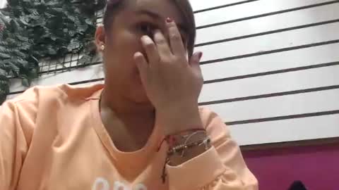 Snapshot of sarayx chatting on November 5, 2025, 8:31 pm mery online show from November 5, 2025, 8:31 pm