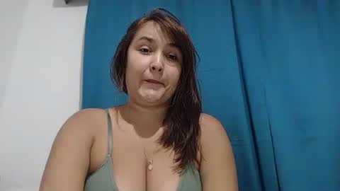 Snapshot of sarayx chatting on December 22, 2025, 3:14 am mery online show from December 22, 2025, 3:14 am