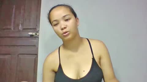 sarhon917962 online show from April 30, 2026, 9:48 am
