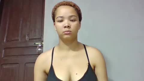 sarhon917962 online show from May 14, 2026, 10:33 am