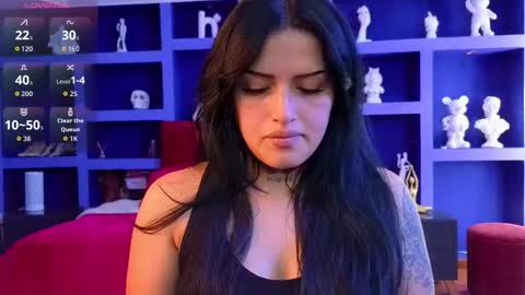 Sari  online show from October 14, 2025, 9:26 pm