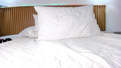 Snapshot of sarita__gomez chatting on February 10, 2026, 5:33 am Sarita online show from February 10, 2026, 5:33 am