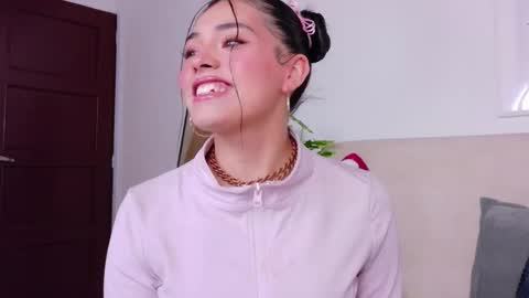 Sara online show from December 22, 2025, 9:34 pm