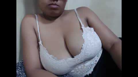 Snapshot of saronette chatting on March 10, 2025, 9:32 am saronette online show from March 10, 2025, 9:32 am