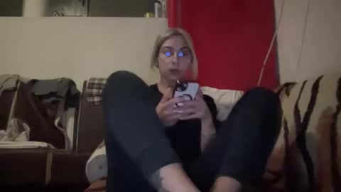 Snapshot of sarrah_rossy chatting on January 5, 2025, 6:24 pm Sarrah online show from January 5, 2025, 6:24 pm