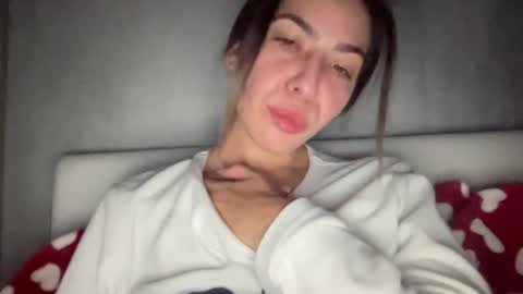 Sarrah online show from November 25, 2025, 9:59 pm