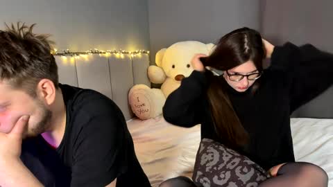 sasakyra online show from April 19, 2026, 10:45 pm