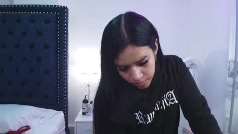 Sasha online show from January 18, 2026, 3:32 am