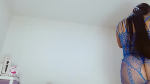 Sasha Creamy online show from October 8, 2025, 4:32 am