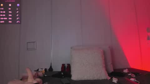 Sasha  online show from December 18, 2025, 7:31 pm