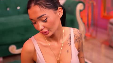 Dennise online show from February 21, 2025, 2:06 am