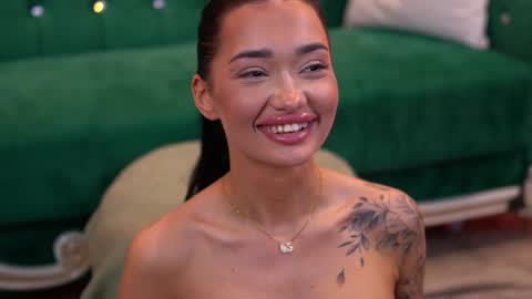 Dennise online show from March 7, 2025, 1:31 am