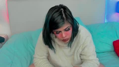 selene  online show from December 10, 2024, 6:11 am