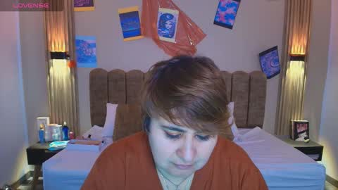 Snapshot of sasharosee2 chatting on October 2, 2025, 12:23 pm S A S H A R O S E online show from October 2, 2025, 12:23 pm