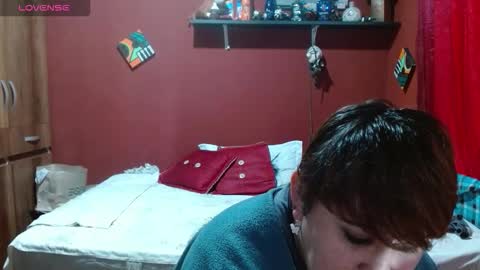 S A S H A R O S E online show from November 27, 2025, 1:57 pm