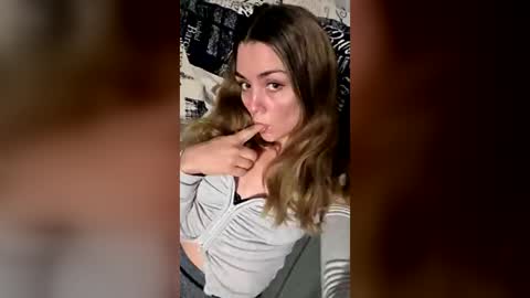 Snapshot of sashasuave chatting on August 10, 2026, 1:42 am schoolgirll online show from August 10, 2026, 1:42 am